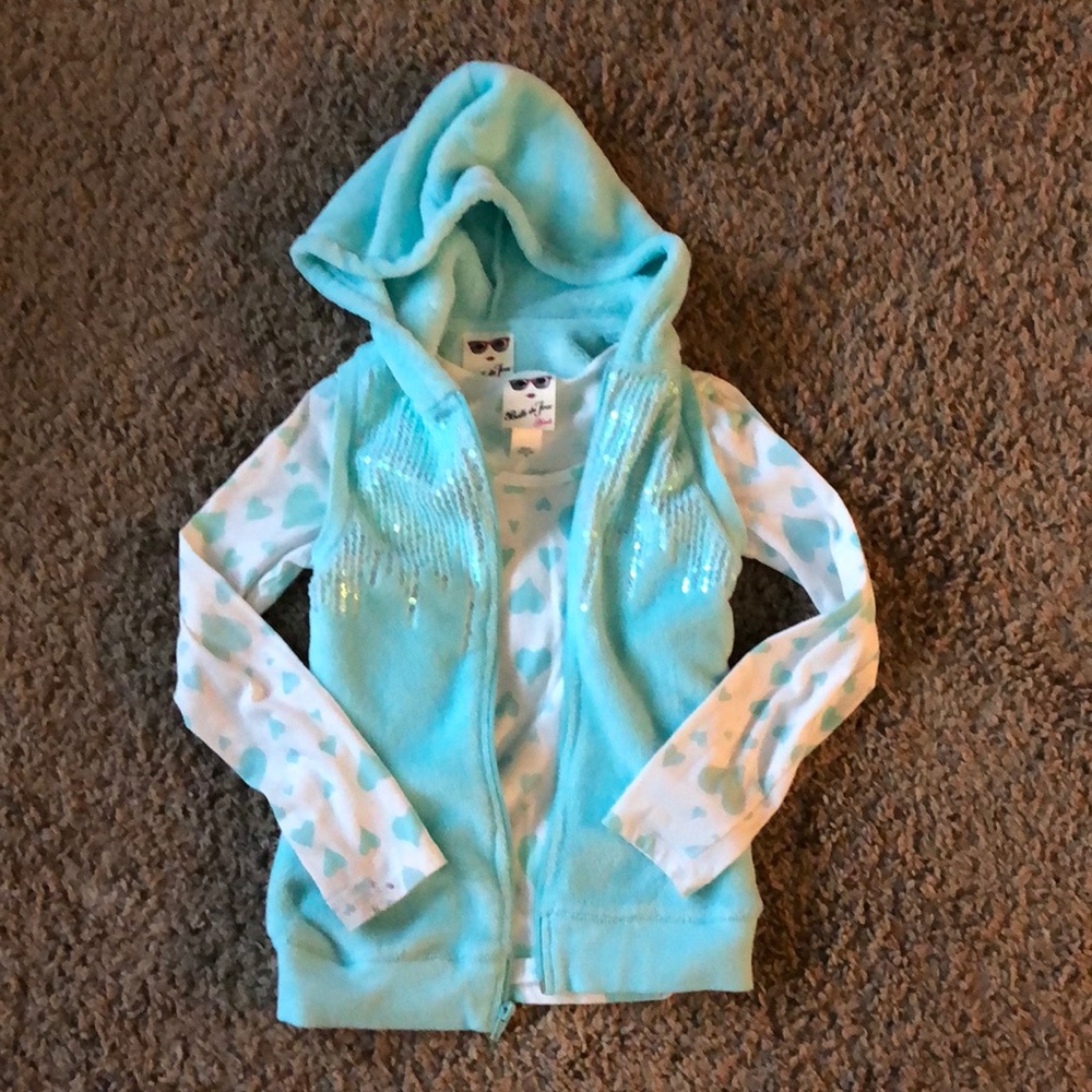 Shirt & fleece vest
